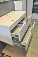 badmeubel 80 +keramische wastafel + spiegel + zijkast wit