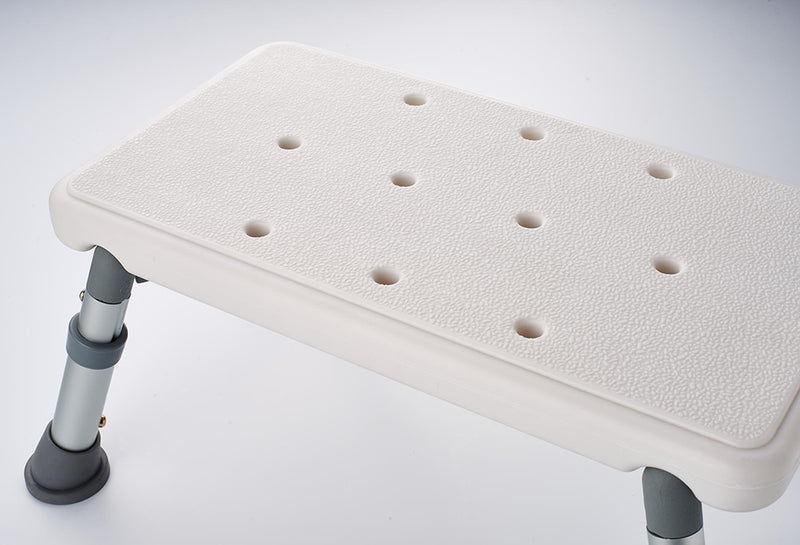 A0102601 Voetbankje